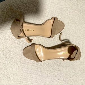 Heels & Charm tan block heels- size 7.5